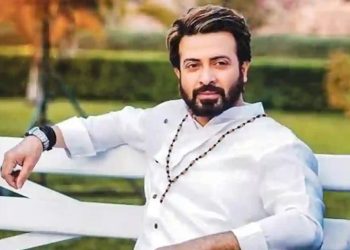 ভক্তদের ভালোবাসায় যে বার্তা দিলেন ঢালিউডের মেগাস্টার শাকিব খান