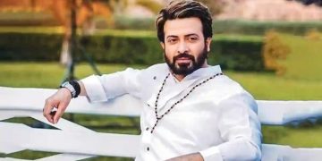 ভক্তদের ভালোবাসায় যে বার্তা দিলেন ঢালিউডের মেগাস্টার শাকিব খান