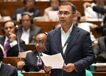 প্রধানমন্ত্রীর অনুপস্থিতিতে সংসদে দায়িত্বে থাকবেন মির্জা ফখরুল ও সালাহউদ্দিন আহমদ