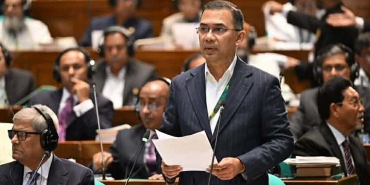 প্রধানমন্ত্রীর অনুপস্থিতিতে সংসদে দায়িত্বে থাকবেন মির্জা ফখরুল ও সালাহউদ্দিন আহমদ