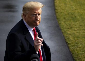 যুদ্ধের ভালো খবর দেখাও, নয়তো লাইসেন্স বাতিল: ট্রাম্প প্রশাসনের হুমকি