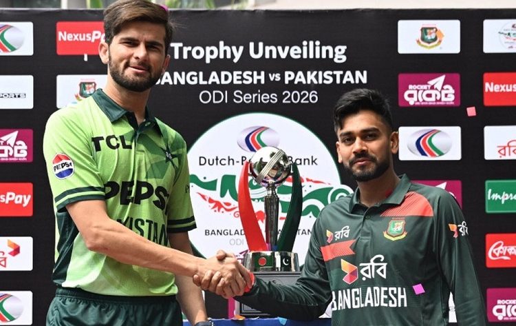 বাংলাদেশ ও পাকিস্তানের মধ্যকার আসন্ন ওয়ানডে সিরিজের ট্রফি উন্মোচন
