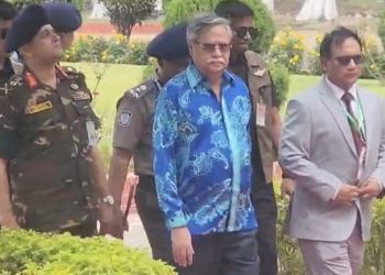 নিজ জেলা পাবনায় পৌঁছেছেন রাষ্ট্রপতি মো: সাহাবুদ্দিন