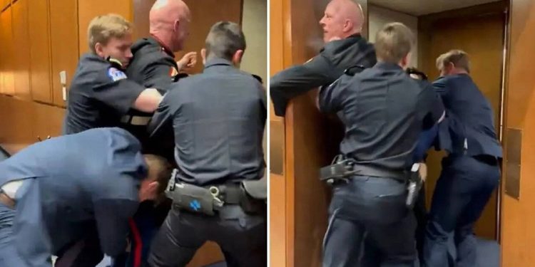 ইসরায়েলের হয়ে কেউ যুদ্ধ করতে চায় না,