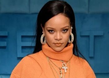 আমেরিকান পপতারকা রিহানার বাড়ি লক্ষ্য করে গুলি