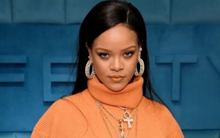 আমেরিকান পপতারকা রিহানার বাড়ি লক্ষ্য করে গুলি