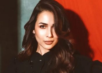 একাধিক পুরুষের সঙ্গে বলিউডের আইটেম গার্ল মালাইকার প্রেম!