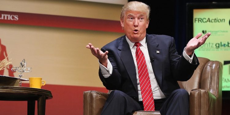 ট্রাম্প ইরান যুদ্ধ থেকে বের হতে হাঁসফাঁস করছেন