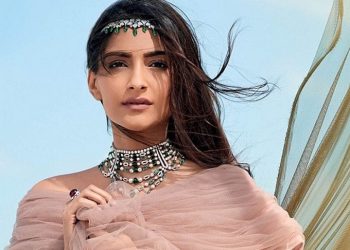 দ্বিতীয় সন্তানের মা হলেন বলিউড অভিনেত্রী সোনম কাপুর