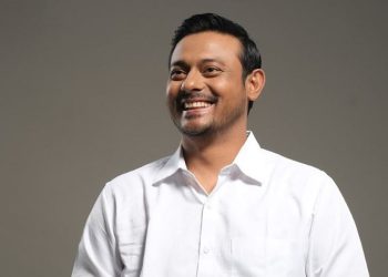 নাসীরুদ্দীন পাটওয়ারীকে মানহানির মামলায় আদালতে হাজিরের নির্দেশ