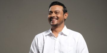 নাসীরুদ্দীন পাটওয়ারীকে মানহানির মামলায় আদালতে হাজিরের নির্দেশ