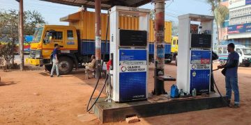 দেশের সব পেট্রোল পাম্পে ‘ট্যাগ অফিসার’ নিয়োগের সিদ্ধান্ত নিয়েছে সরকার