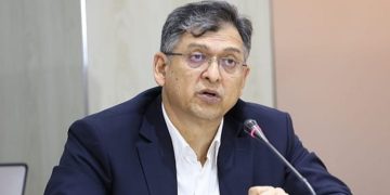 বিএনপি সংসদের খারাপ সংস্কৃতি থেকে বের হতে চায়: সালাহউদ্দিন আহমদ