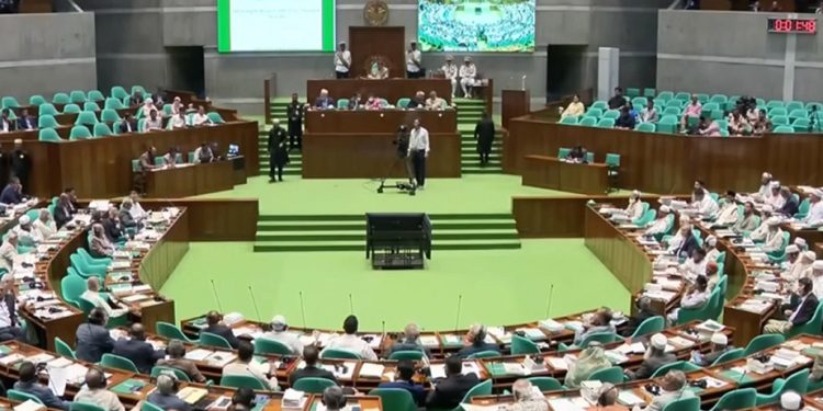 ১৩ দিনের বিরতি শেষে আজ সংসদ অধিবেশন বসছে