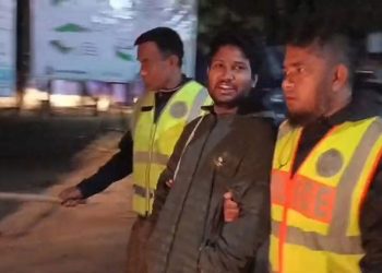 ফেসবুকে পোস্ট দেওয়াকে কেন্দ্র করে জামায়াত-বিএনপি তুমুল সংঘর্ষ: আহত ১০, গ্রেপ্তার ৫