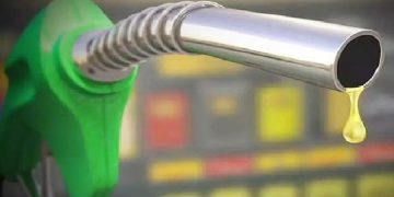 অবৈধ মজুদকৃত ৩ লাখ ৭২ হাজার ৩৮৮ লিটার জ্বালানি তেল উদ্ধার