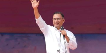 প্রধানমন্ত্রী হিসেবে দায়িত্ব গ্রহণের পর প্রথমবারের মতো নিজ জেলা বগুড়ায় পৌঁছেছেন তারেক রহমান