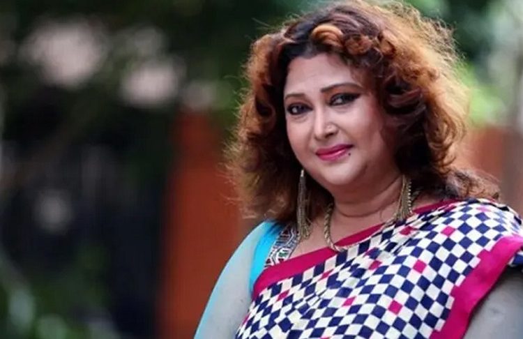 ক্ষোভ ঝাড়লেন রিনা খান