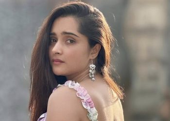 ভাই মাফ চাই আর হবে না: কেয়া পায়েল