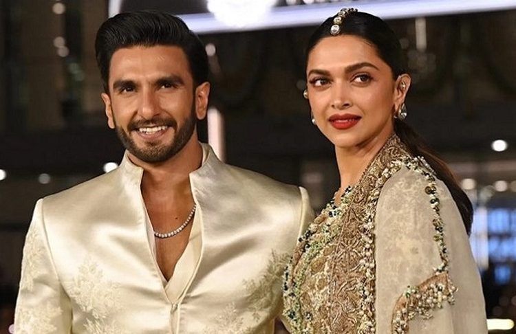 দ্বিতীয় সন্তানের সুখবর দিলেন দীপিকা-রণবীর