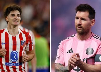 গোল করে মেসিকেও ছাড়িয়ে গেলেন আলভারেজ