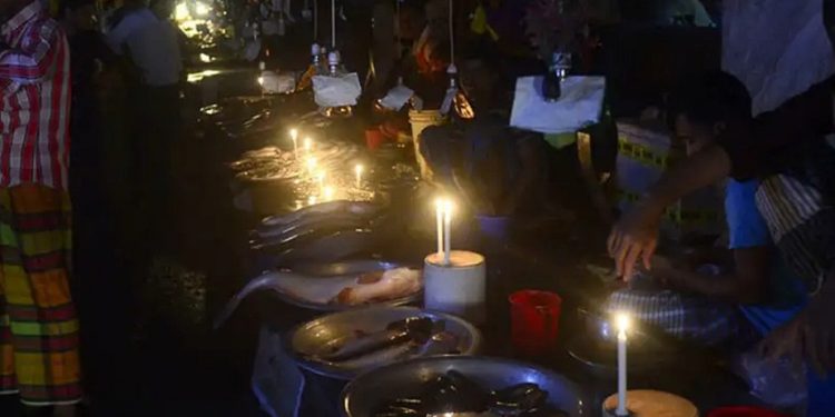 আগামীকাল লম্বা সময় থাকবে না বিদ্যুৎ, বিজ্ঞপ্তিতে দুঃখপ্রকাশ