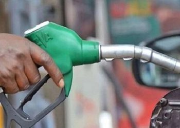 চালু হচ্ছে ‘ফুয়েল পাস’ ব্যবস্থা মোবাইল অ্যাপ দিয়েই কিনতে পারবেন জ্বালানি তেল,