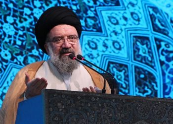 যুক্তরাষ্ট্রকে বিশ্বাস করা হবে আত্মঘাতী: তেহরানের জুমার খতিব