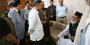 অসুস্থ হওয়া বিরোধী দলীয় এমপি’র খোঁজ নিলেন প্রধানমন্ত্রী