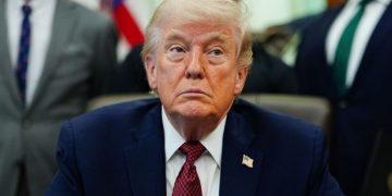 গুলি করা ব্যক্তির অভিযোগে চটে ট্রাম্প বললেন, ‘আমি ধর্ষক নই!’