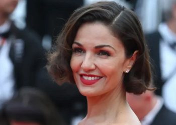 সুইমিং পুল থেকে অভিনেত্রীর মরদেহ উদ্ধার