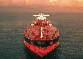 জ্বালানি নিরাপত্তা নিশ্চিত করতে দেশে পৌঁছেছে জ্বালানি পণ্যবাহী ৪ জাহাজ