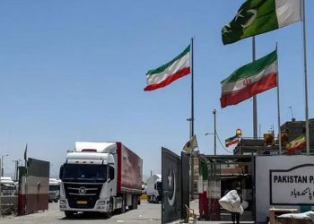 মার্কিন অবরোধ উপেক্ষা করে ইরানের পাশে পাকিস্তান