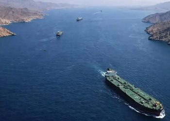 হরমুজে প্রণালি দিয়ে জাহাজ চলাচল নিয়ে নতুন প্রস্তাব ইরানের