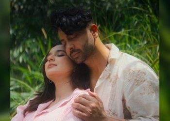 প্রকাশ্যে এলো শাকিবের ‘রকস্টার’ সিনেমার পোস্টার