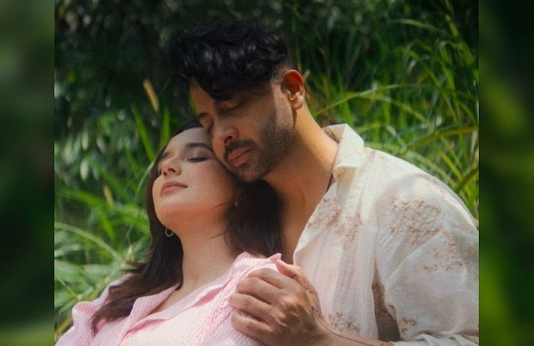 প্রকাশ্যে এলো শাকিবের ‘রকস্টার’ সিনেমার পোস্টার