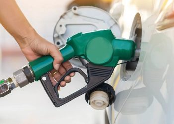 এখনও জ্বালানি তেলের জন্য পাম্পগুলোতে দীর্ঘ লাইন, দুর্ভোগ