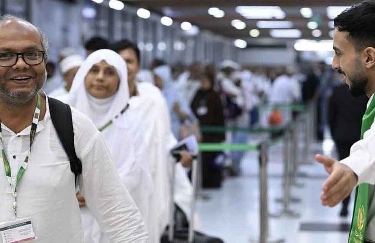 সৌদি পৌঁছেছেন ৩৯৩৯৪ বাংলাদেশি হজযাত্রী