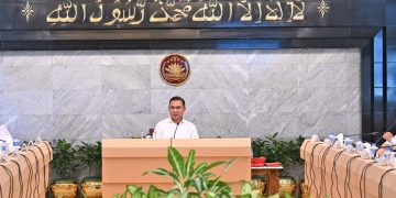 দেশের শীর্ষ ব্যবসায়ীদের সঙ্গে বৈঠক করলেন প্রধানমন্ত্রী তারেক রহমান