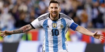 নতুন মাইলফলকের সামনে লিওনেল মেসি