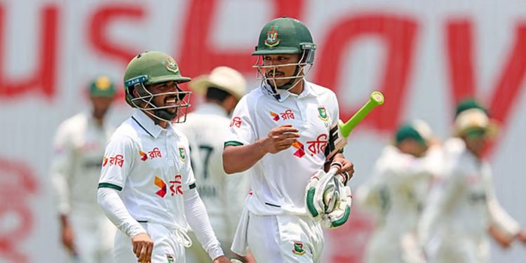 প্রথম দিনে ৪ উইকেটে ৩০১ রান তুললো বাংলাদেশ