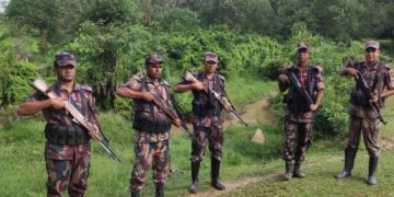 বিএসএফের গুলির জবাবে বিজিবির পাল্টা ফায়ার