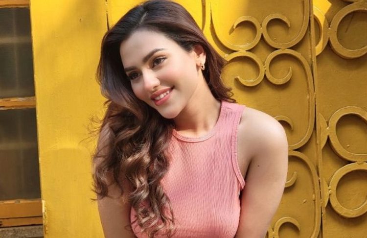 সুখবর দিলেন নুসরাত ফারিয়া
