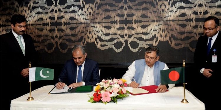 মাদক পাচাররোধে বাংলাদেশ-পাকিস্তান সমঝোতা স্মারক স্বাক্ষর