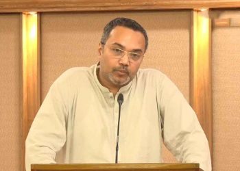 সরকারের ১০০ দিনের কাজের অগ্রগতি তুলে ধরলেন প্রধানমন্ত্রীর উপদেষ্টা