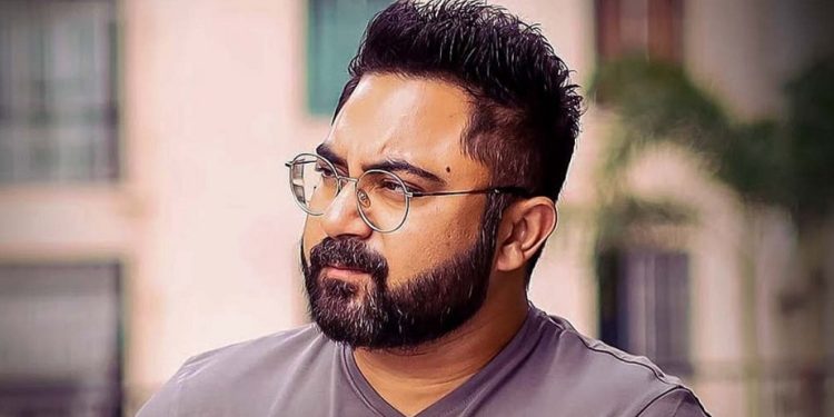 অভিনেতা সোহমের বিরুদ্ধে মামলা