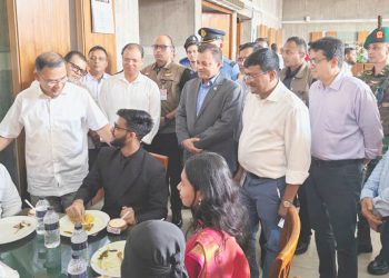 সংসদ ভবনে শিক্ষার্থীদের সঙ্গে প্রধানমন্ত্রীর মধ্যাহ্নভোজ