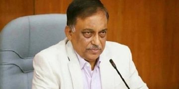 মৃত্যুদণ্ডপ্রাপ্ত সাবেক স্বরাষ্ট্রমন্ত্রী আসাদুজ্জামান খান কামালকে ফেরত চেয়ে দিল্লিকে ঢাকার চিঠি