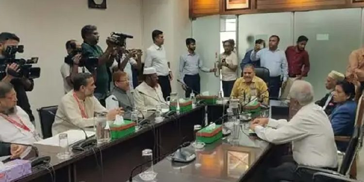 নির্বাচন কমিশনের সঙ্গে বৈঠকে জামায়াতের প্রতিনিধি দল