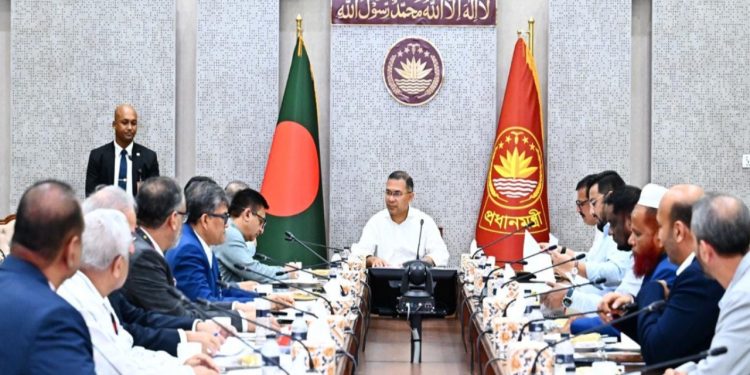 চা শিল্পের উন্নয়নে সহযোগিতার আশ্বাস দিলেন প্রধানমন্ত্রী তারেক রহমান